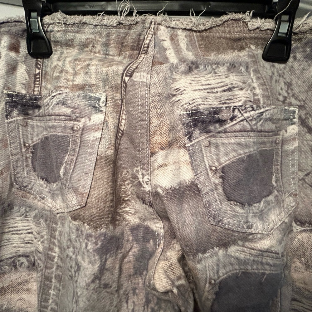Patchwork Wide-Leg Pants - Picture 3 of 11